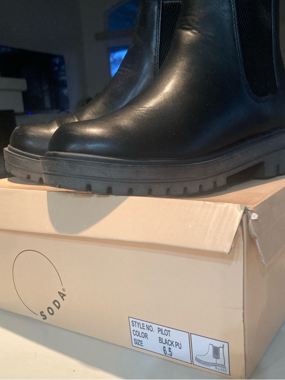 Soda Black Combat Moto Chelsea Boots